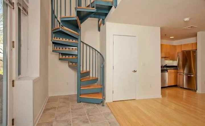 36 Moore St - Photo 5 of 8