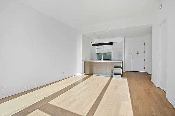 22 N 6th St - Photo 3 of 5