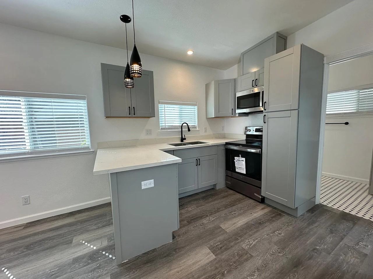 122 Los Gatos Blvd #2 - Photo 6 of 12