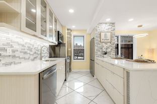 7211 110th St #1C - Photo 1 of 1