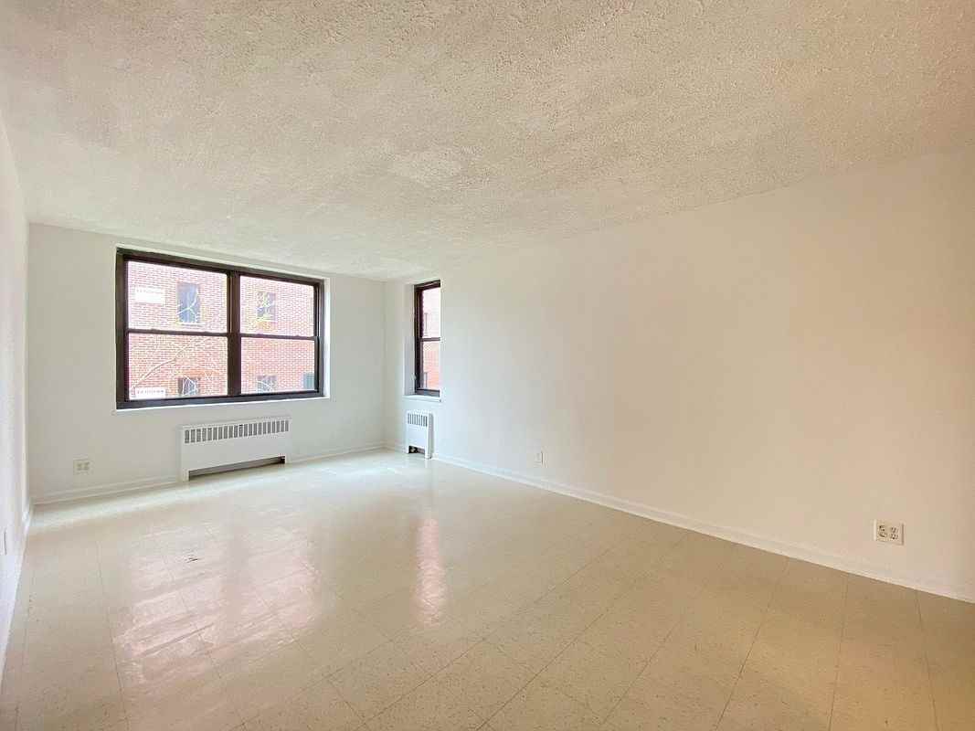 8615 Dongan Ave #2D - Photo 2 of 7