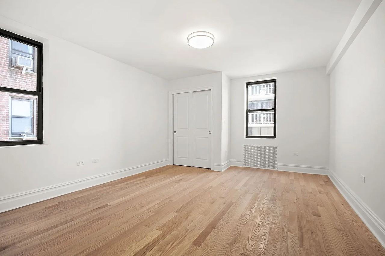 9725 64th Ave #D7 - Photo 6 of 7