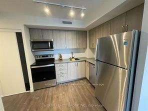 20 Meadowglen Place - Photo 3 of 8