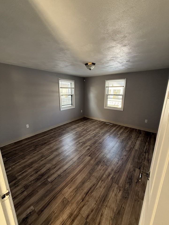 97 Wendell St - Photo 3 of 17