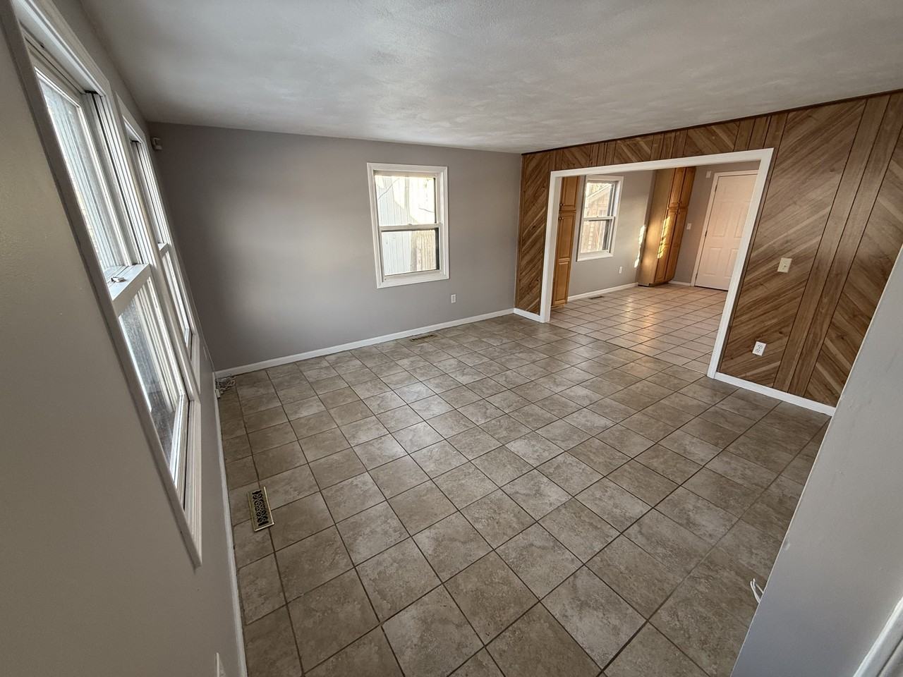 97 Wendell St - Photo 7 of 17