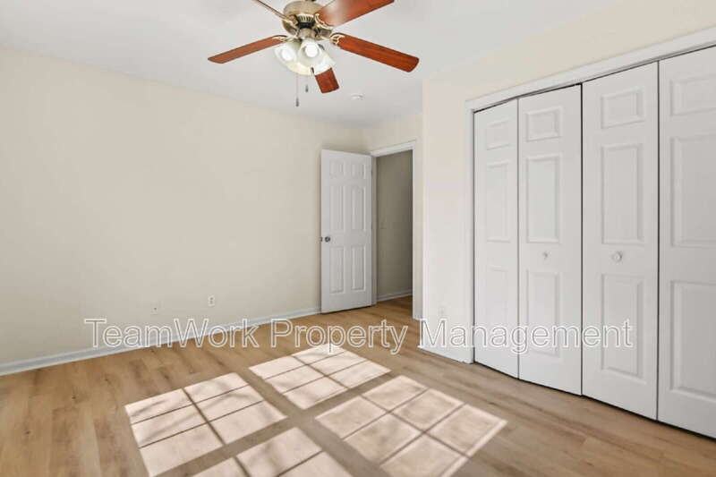 131 Boone St - Photo 5 of 23