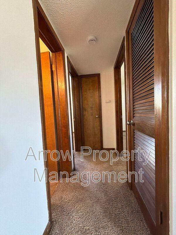 3831 S 46th St #1 - Photo 7 of 12