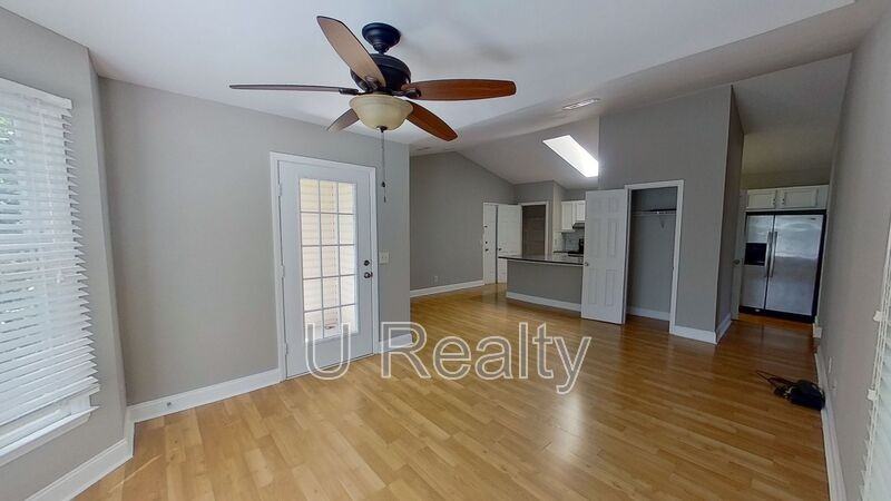 10250 Rose Meadow Ln - Photo 2 of 8