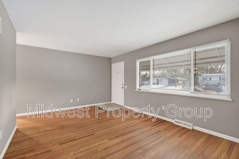 2365 Dove Dr - Photo 2 of 26