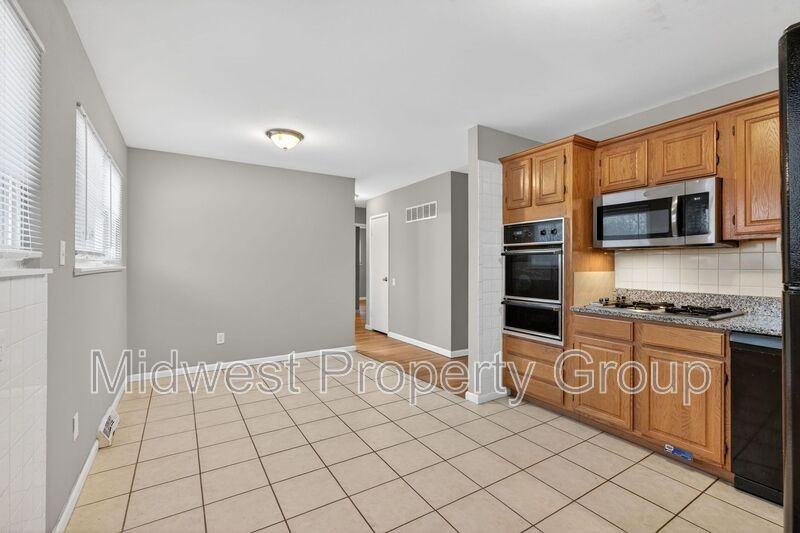 2365 Dove Dr - Photo 7 of 26