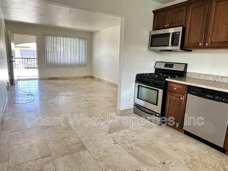 4857 1/2 Narragansett Ave - Photo 3 of 14