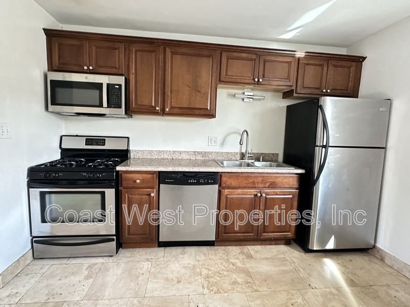 4857 1/2 Narragansett Ave - Photo 4 of 14