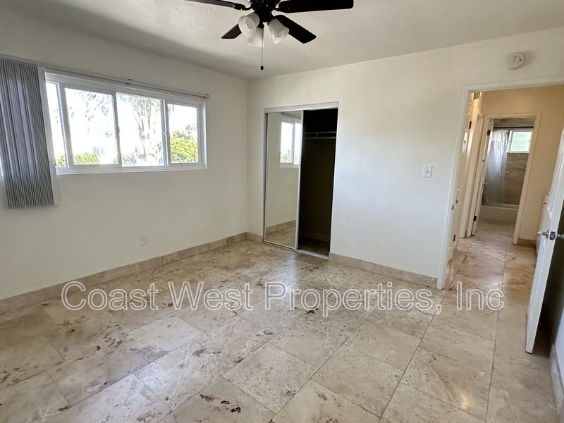 4857 1/2 Narragansett Ave - Photo 7 of 14