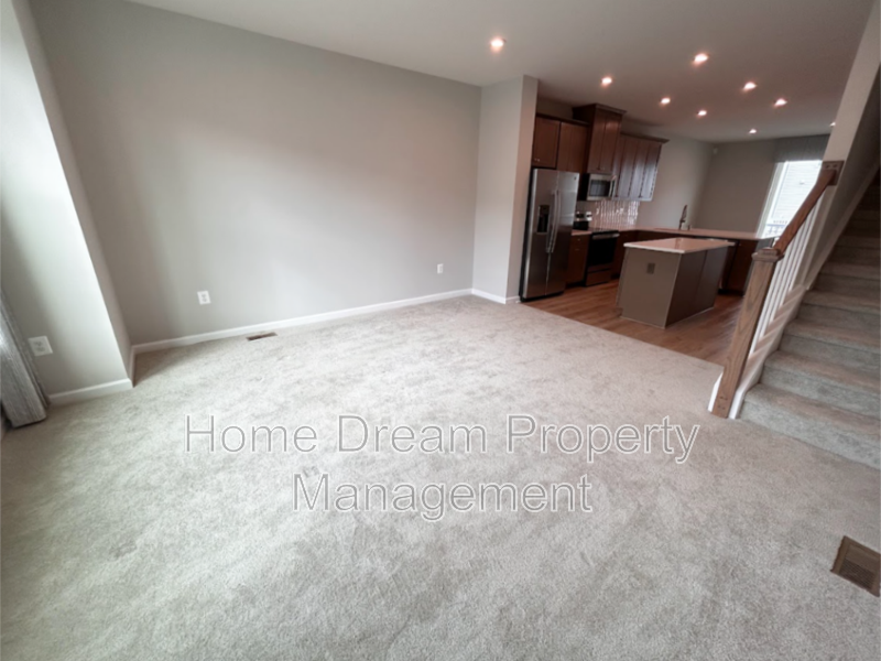 4537 Briarhaven Dr - Photo 2 of 28