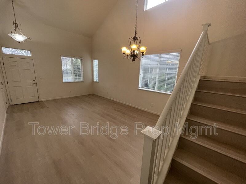 8459 Terracotta Ct - Photo 3 of 31