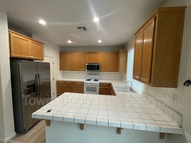 8459 Terracotta Ct - Photo 7 of 31