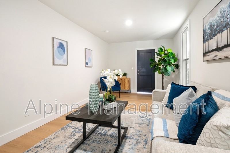 830A 47th St - Photo 6 of 17