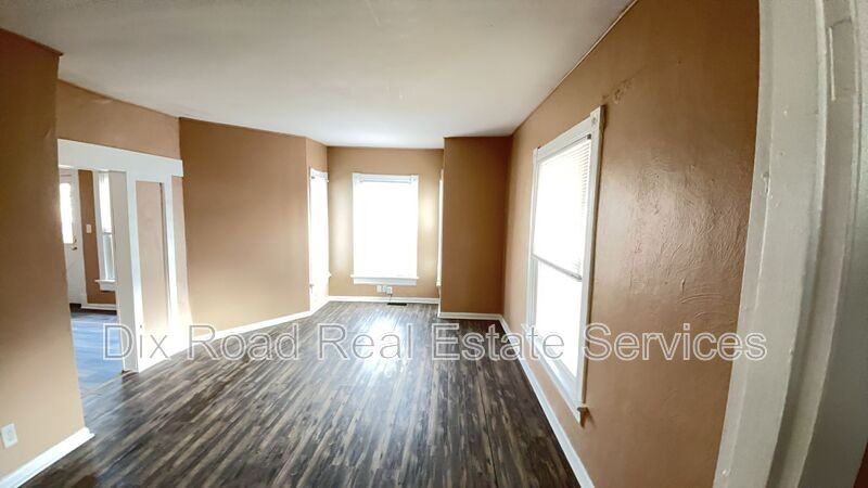 1715 Warner Ave - Photo 5 of 19