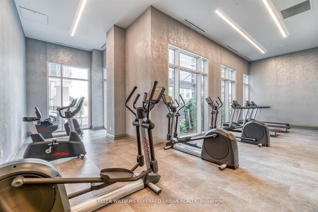 20 Meadowglen Place - Photo 4 of 16