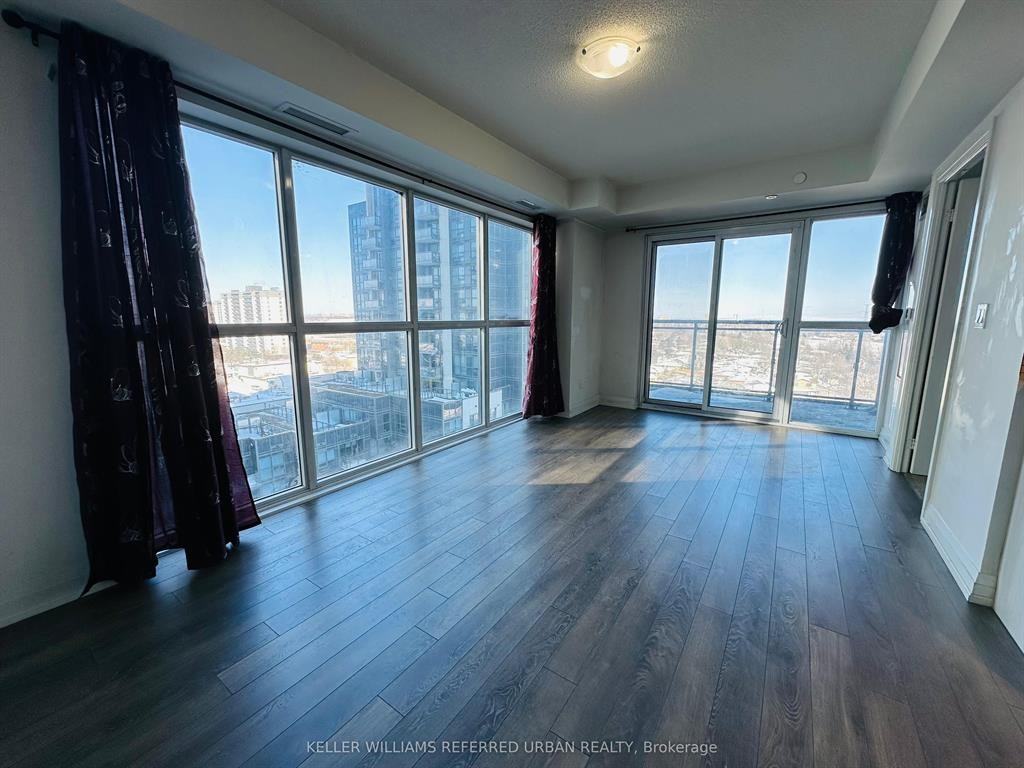 20 Meadowglen Place - Photo 6 of 16