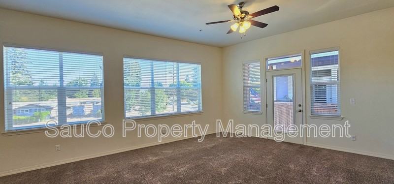 33763 E Columbia Ave - Photo 2 of 6