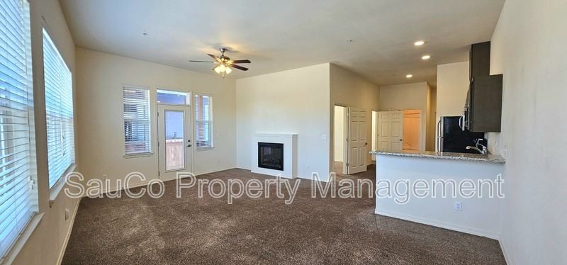 33763 E Columbia Ave - Photo 3 of 6