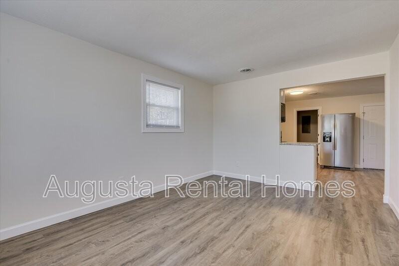 2336 Prague Ct - Photo 6 of 27