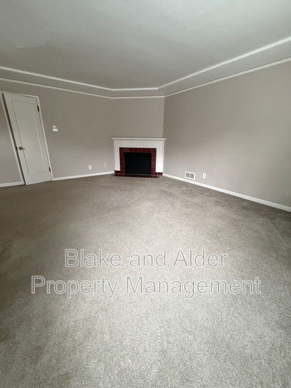 7303 Se Madison St - Photo 6 of 21