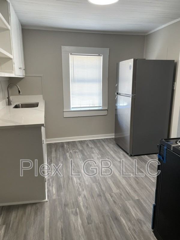 1 Union Ct - Photo 3 of 9