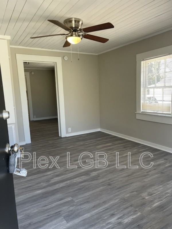 1 Union Ct - Photo 6 of 9