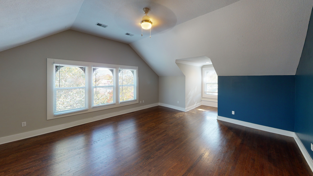 3726 Washington | Charming Updated Apartment - Photo 3 of 50
