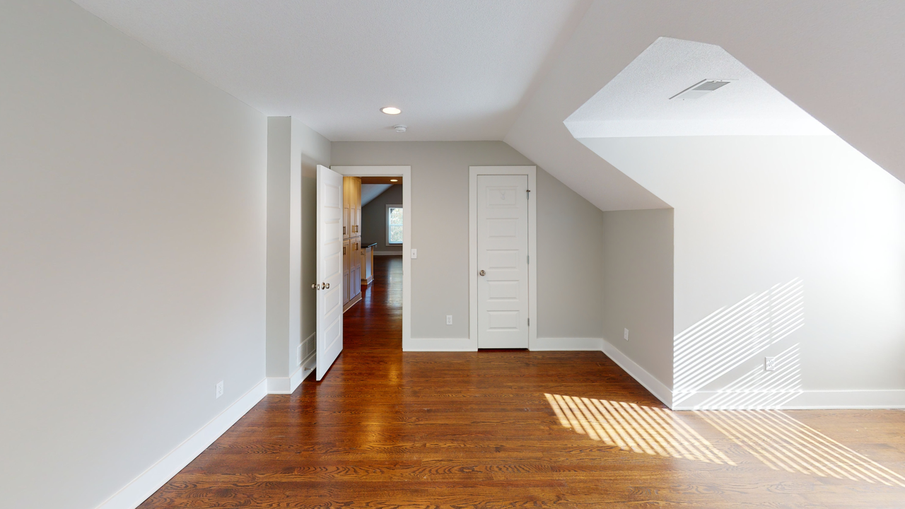 3726 Washington | Charming Updated Apartment - Photo 4 of 50