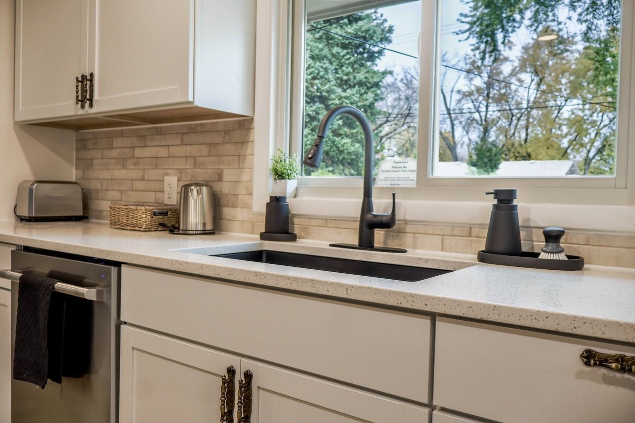 1929 Summer St #NA - Photo 5 of 19