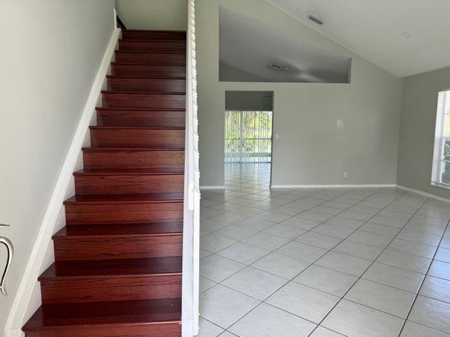 22492 Middletown Drive - Photo 5 of 8