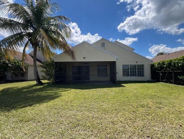 22492 Middletown Drive - Photo 3 of 8