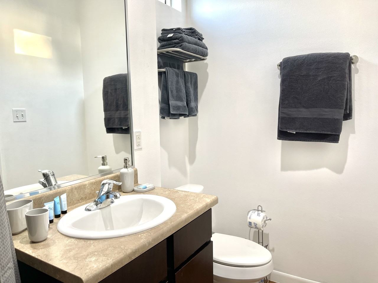 1515 W Houston Avenue - Photo 3 of 14