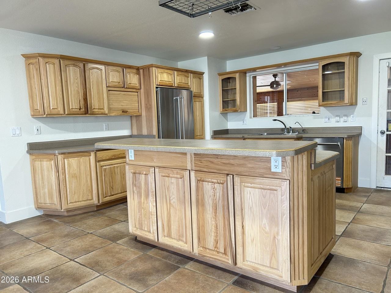 10410 N 37th Dr - Photo 4 of 25