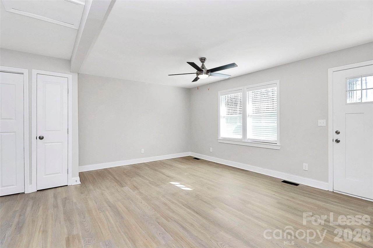 5509 Dallas Hgh Shls Hwy - Photo 7 of 30