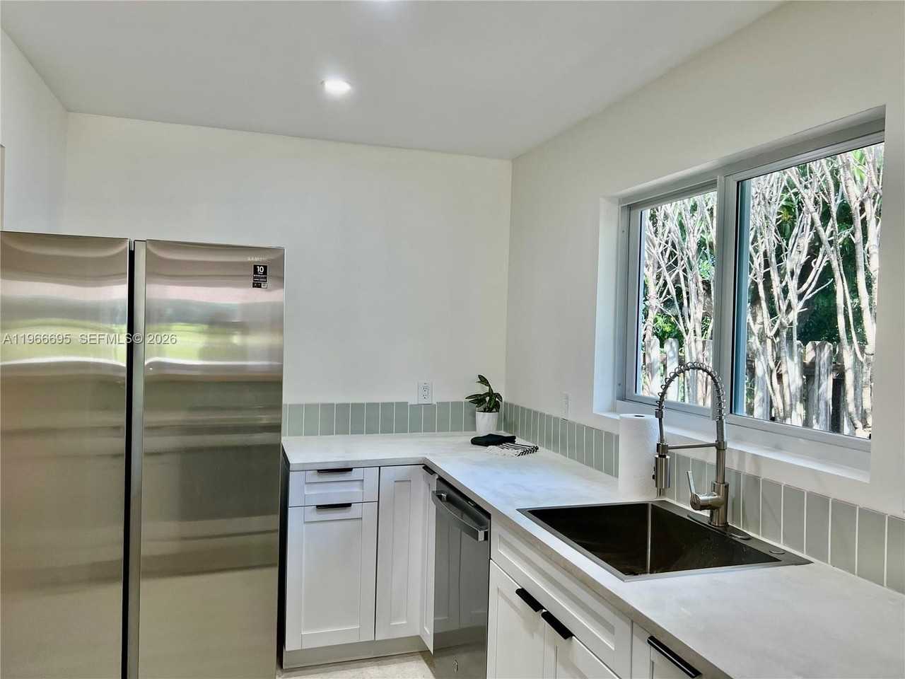 1623 Johnson St #1623 - Photo 3 of 30