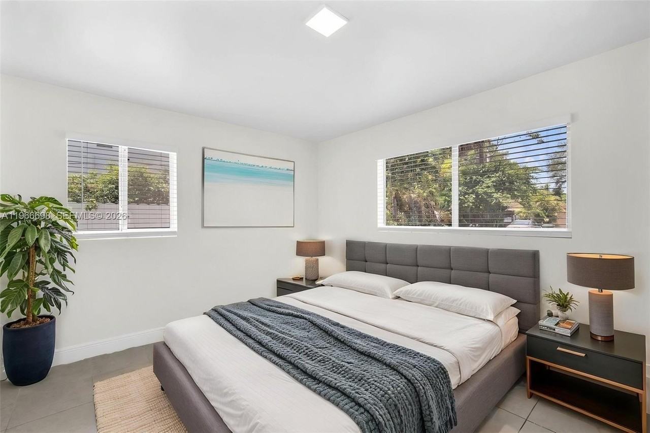 1548 Ne 131st Ln #1550 - Photo 5 of 14