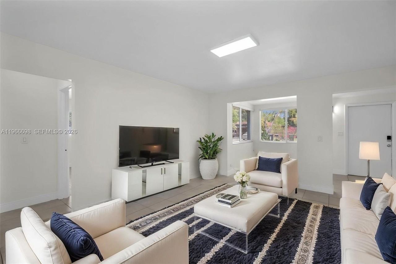 1548 Ne 131st Ln #1550 - Photo 7 of 14