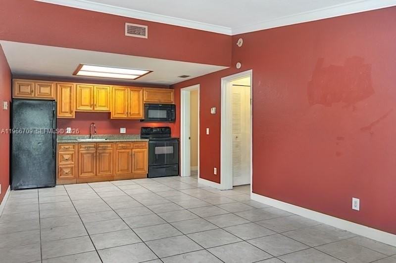 7166 Southgate Blvd #7166 - Photo 3 of 16