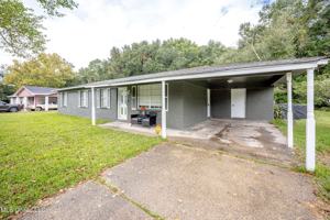 featured image of 3609 Doris Cir