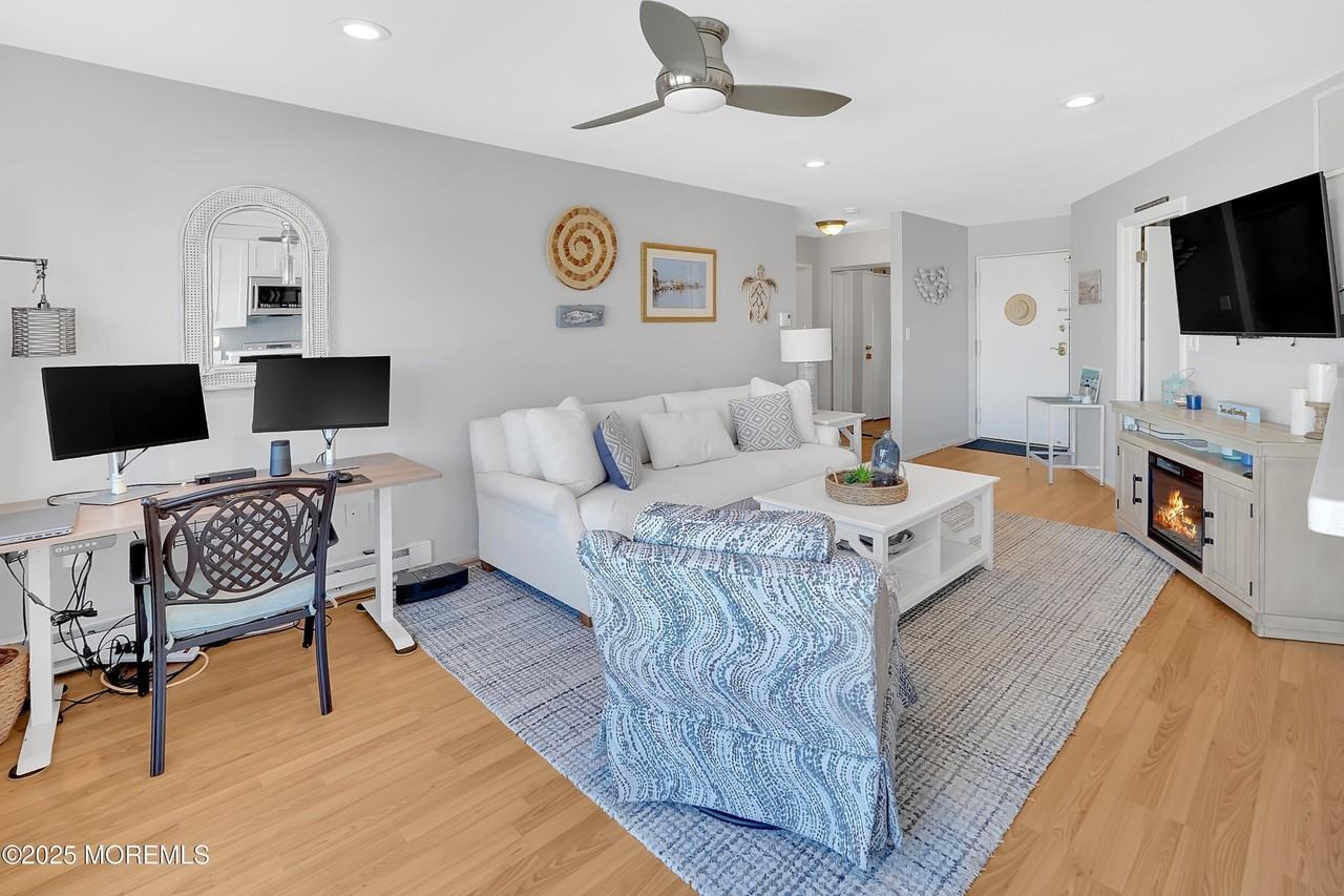 5 Ocean Ave Apt 9b #9B - Photo 4 of 25