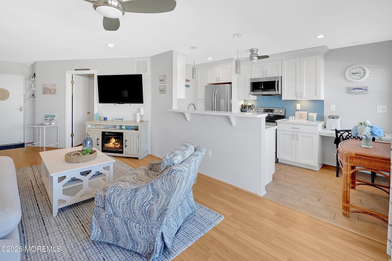 5 Ocean Ave Apt 9b #9B - Photo 6 of 25