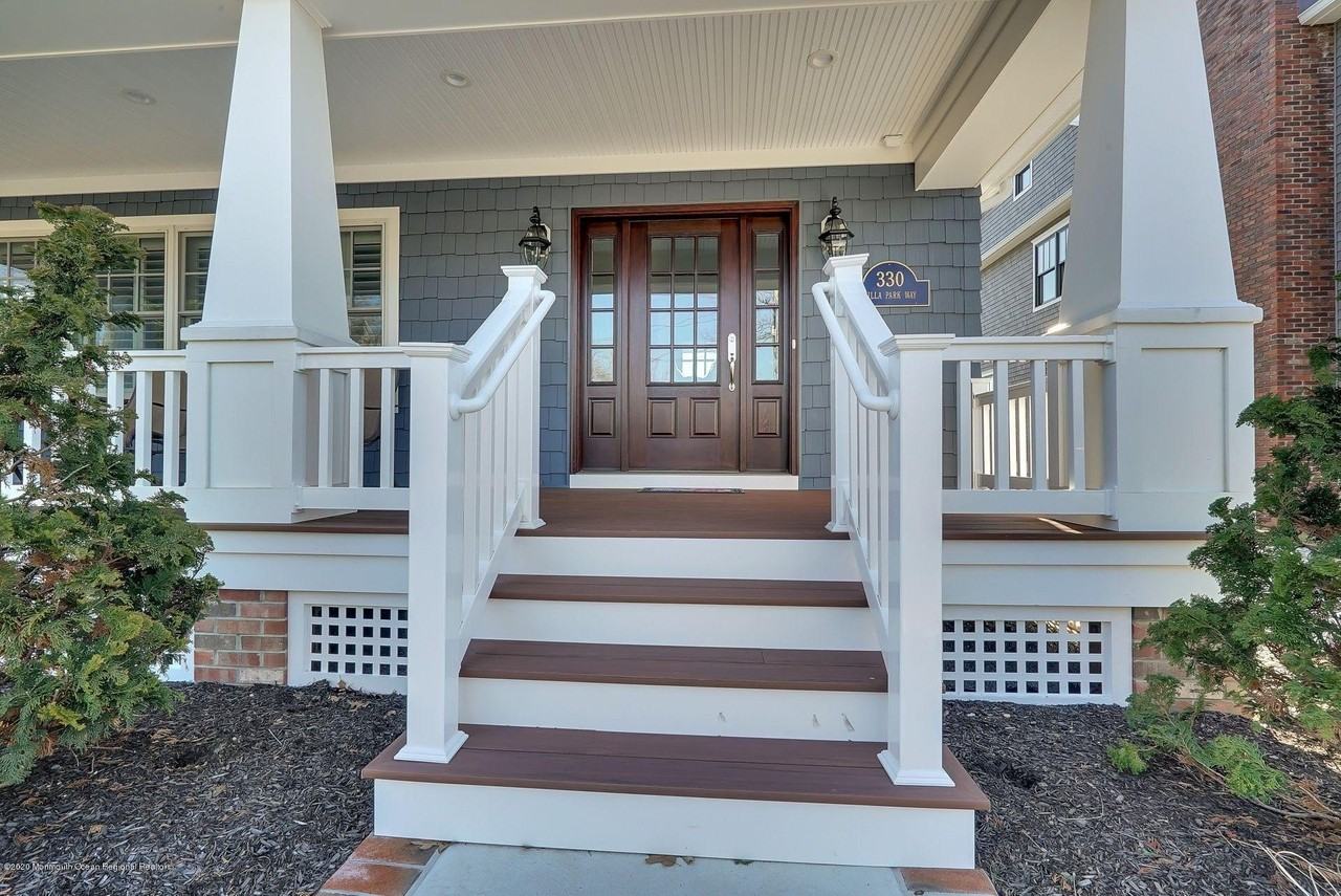 330 Villa Park Way - Photo 4 of 46