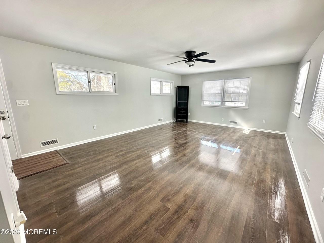 80 Larkin Pl - Photo 6 of 16