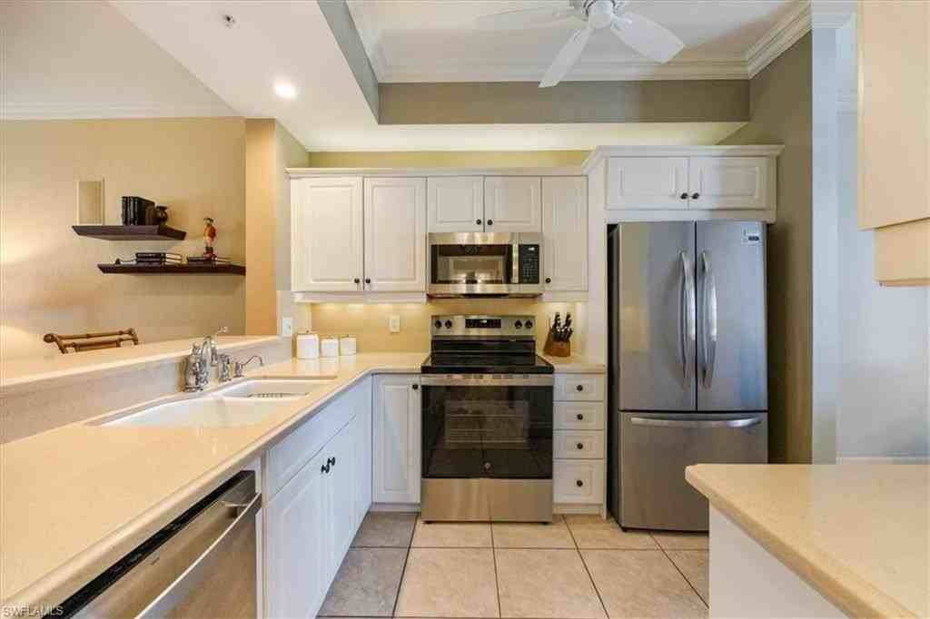 410 Bayfront Pl #2407 - Photo 7 of 30