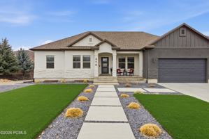 featured image of 210 E Huckleberry Ln