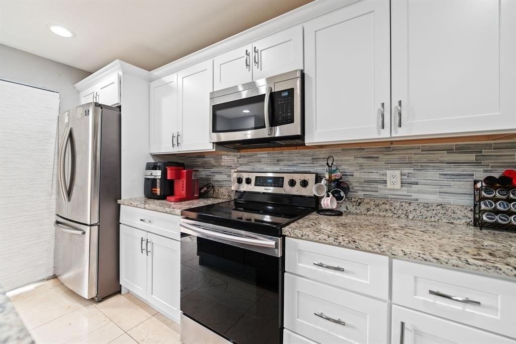 6187 Laurel Ln - Photo 6 of 26